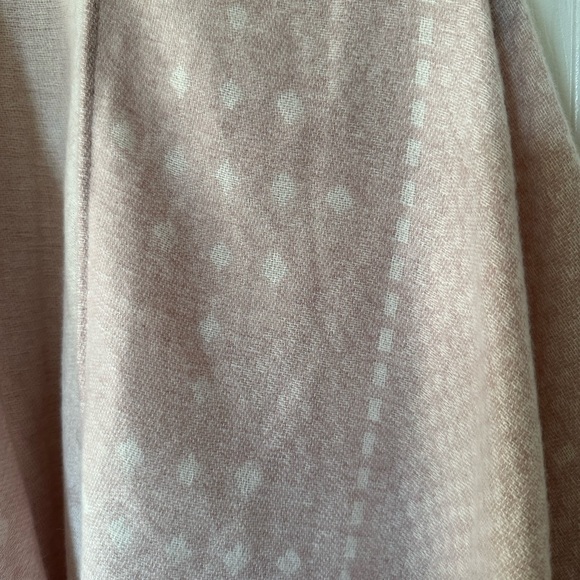Blush Pink & Cream Ruana/Wrap/Shawl Size OS - Picture 5 of 11